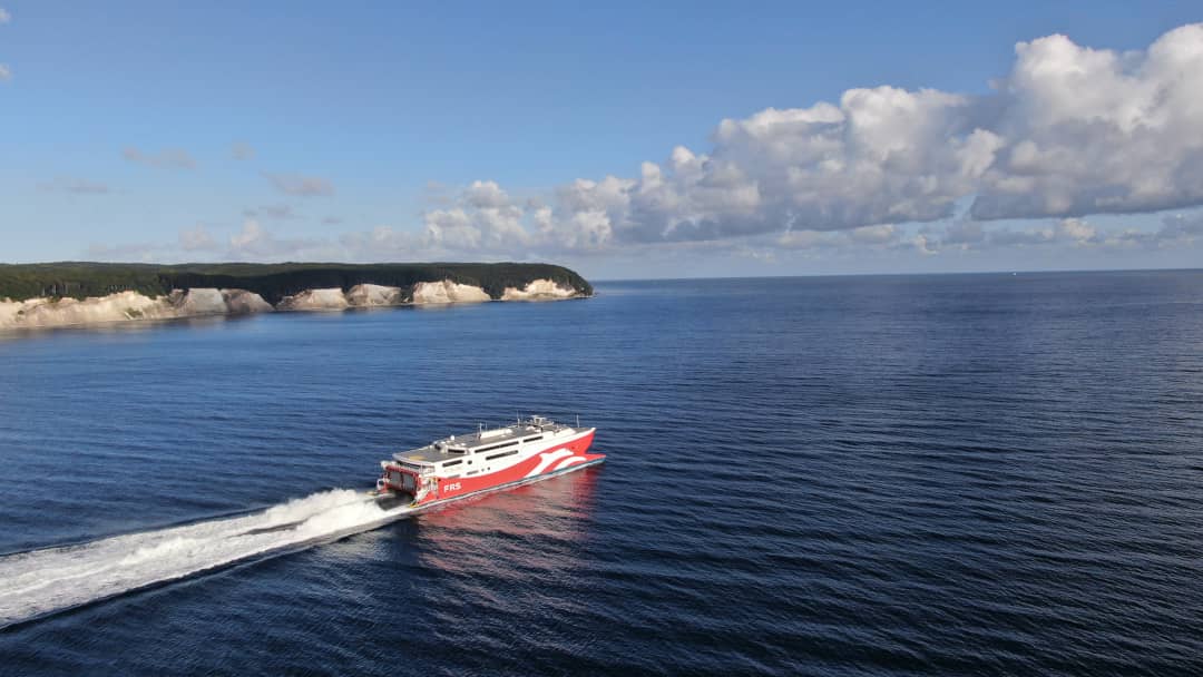 Skane Jet voor de krijtrotsen naar Rügen