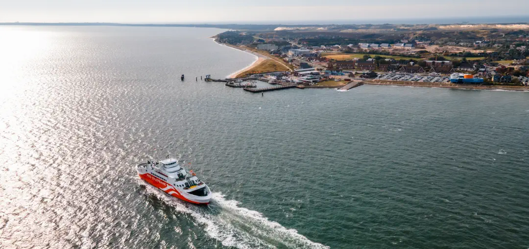 FRS Syltfähre List Syltexpress voor de veerbootterminal naar Sylt