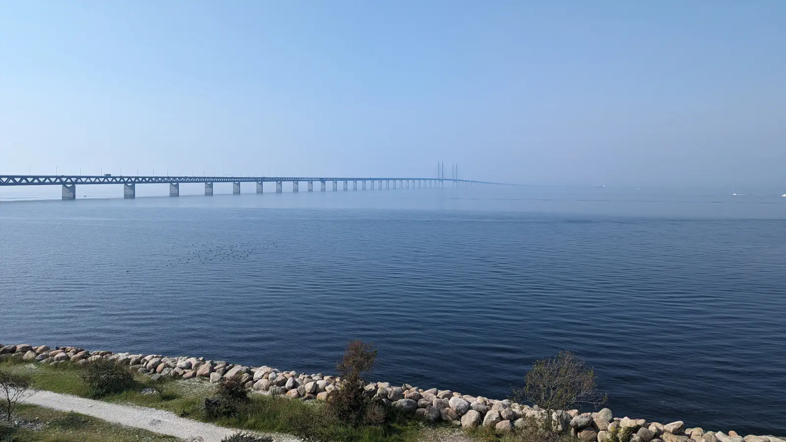 Uitzicht op de Öresundbrug van Malmö naar Kopenhagen.