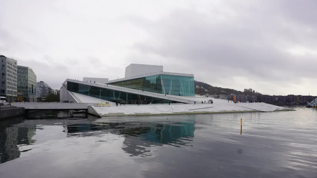 Uitzicht naar het operagebouw in Oslo.