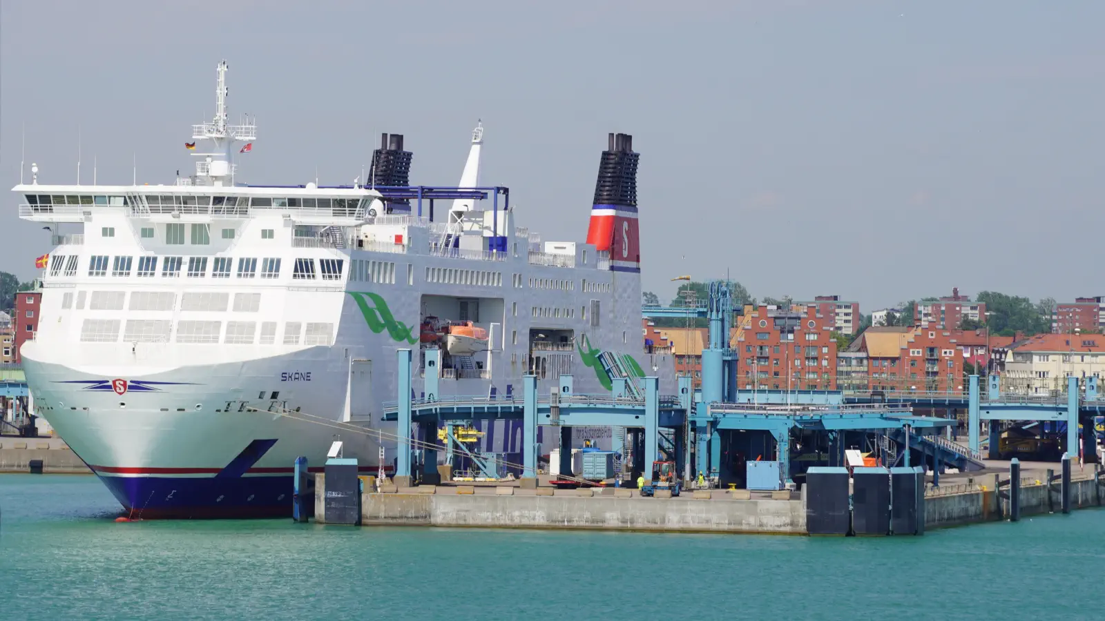 Veerboot Stena Line De Skane vanuit de haven van Trelleborg.