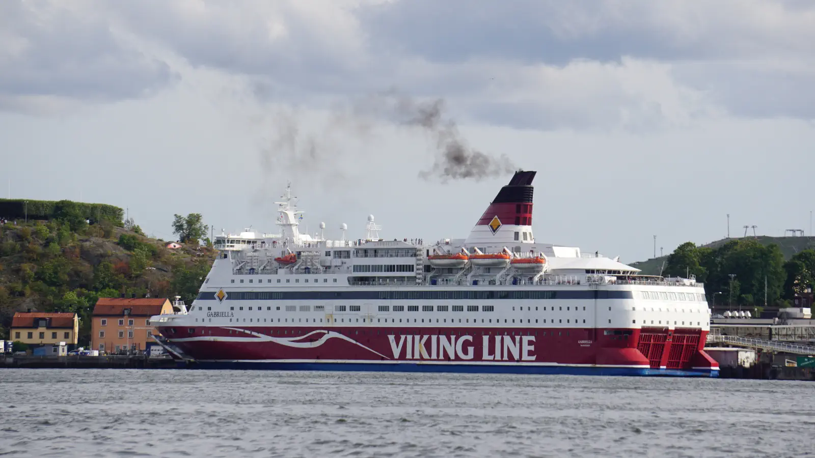 Veerboot Viking Line De Gabriella van in de haven van Stockholm.
